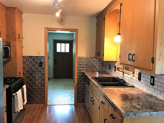 5th image of 9612 Columbus Ave S