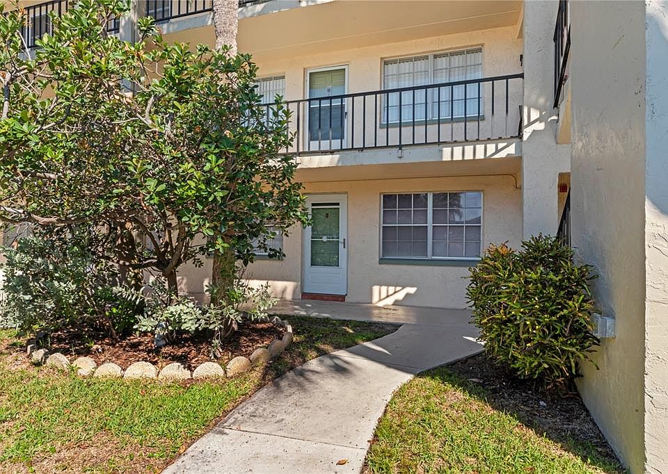 1st image of 11720 Park Blvd APT 109
