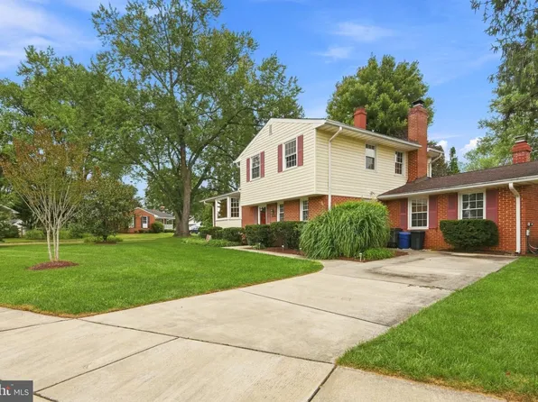 235 Chantrey Rd, Lutherville Timonium, MD 21093