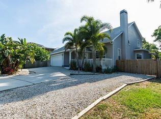 703 Riverside Dr, Tarpon Springs, FL 34689