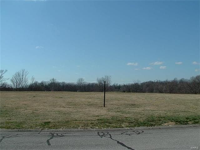 2nd image of 2817 Scenic Lake Dr