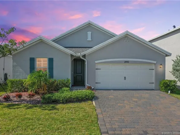 2890 NE Breezeway Cir, Jensen Beach, FL 34957