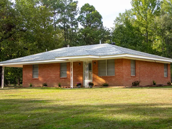 (undisclosed Address), Pine Bluff, AR 71603