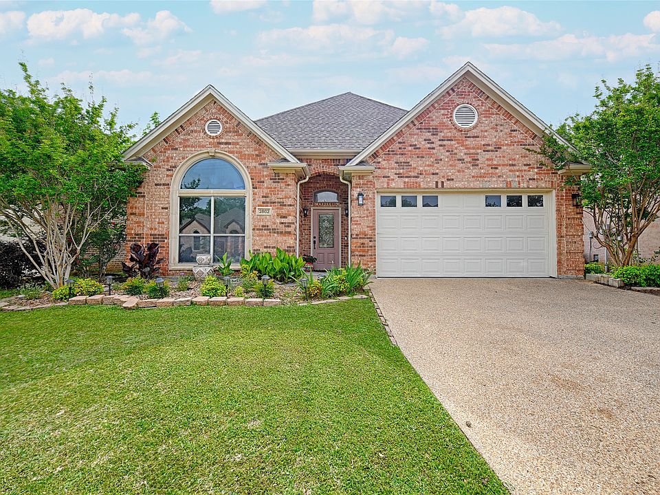 1st image of 2802 Hollypoint Ct