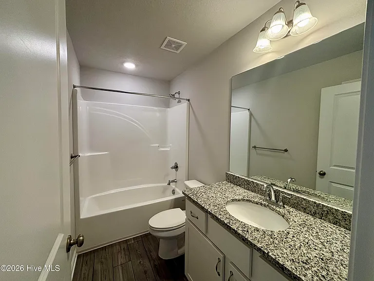 1101 Clareton Dr — Photo 18