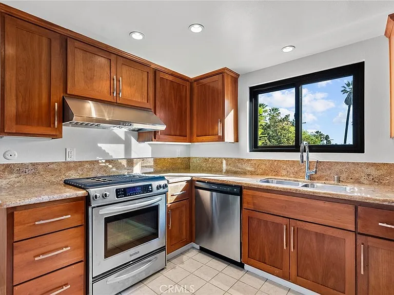 330 W State St #316 — Photo 20