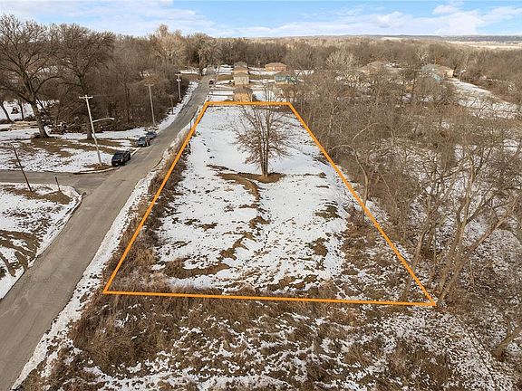 3rd image of 3201 N 46th St