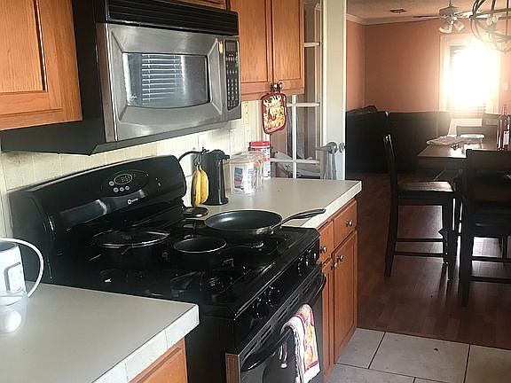5th image of 5540 Lagoon Dr