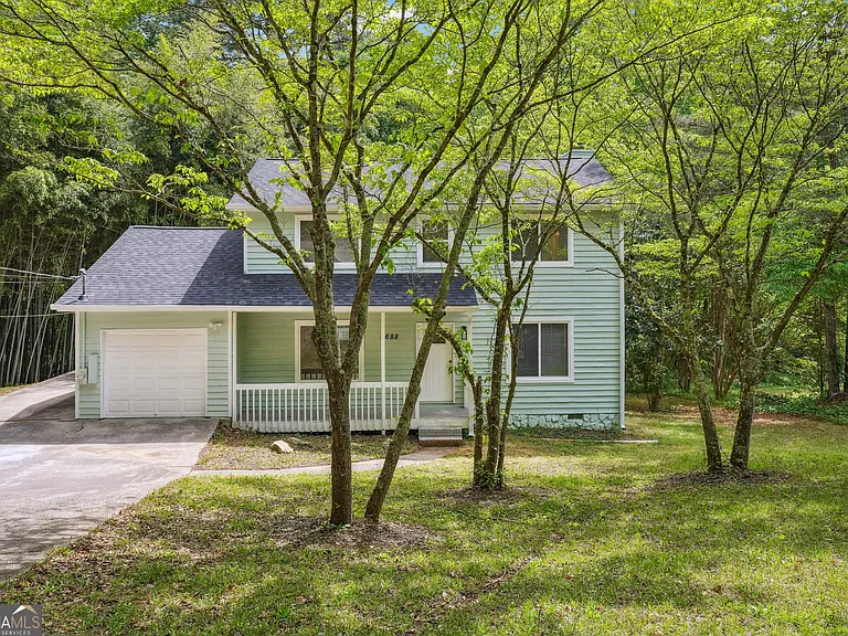 3688 Burnley Ct — Photo 2