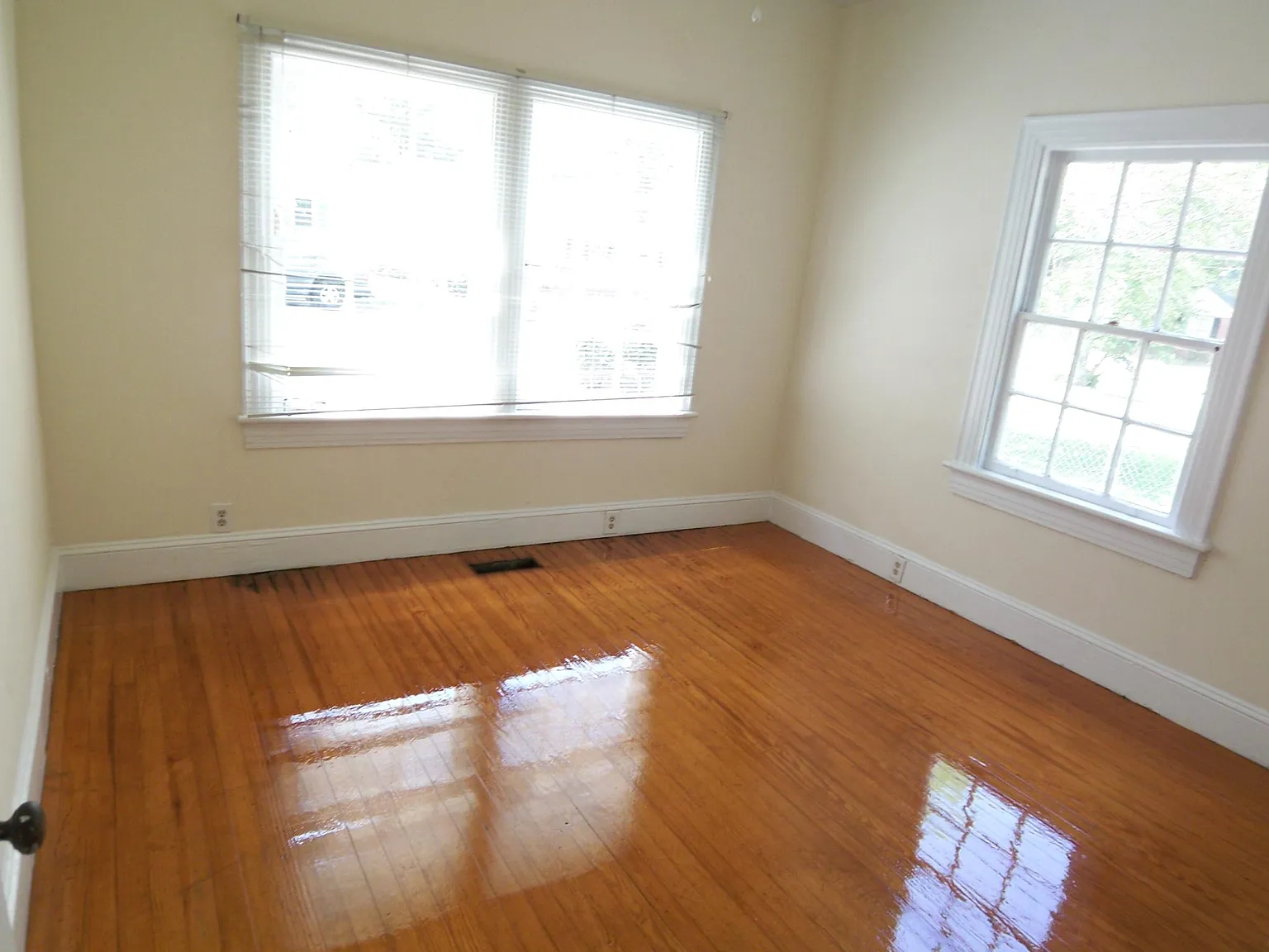 103 Rotary Ave — Photo 3