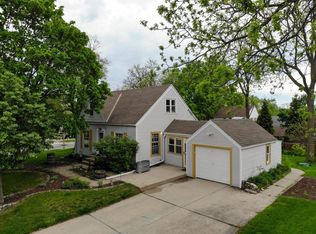 788 N 116th St, Wauwatosa, WI 53226