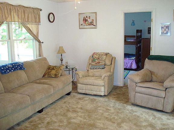 4th image of 79 Forest Haven Dr