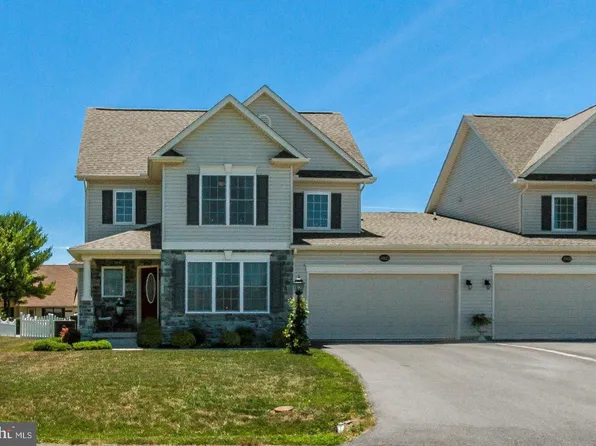 17927 Constitution Cir, Hagerstown, MD 21740