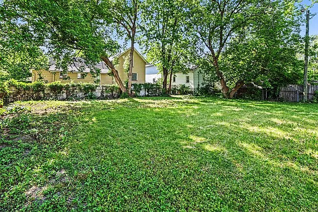 3 bed, 1600 sqft, $1,400 — Photo 4