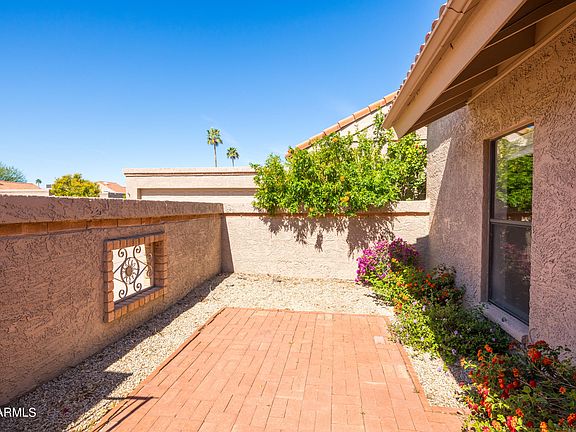 4th image of 4122 E LARKSPUR Drive