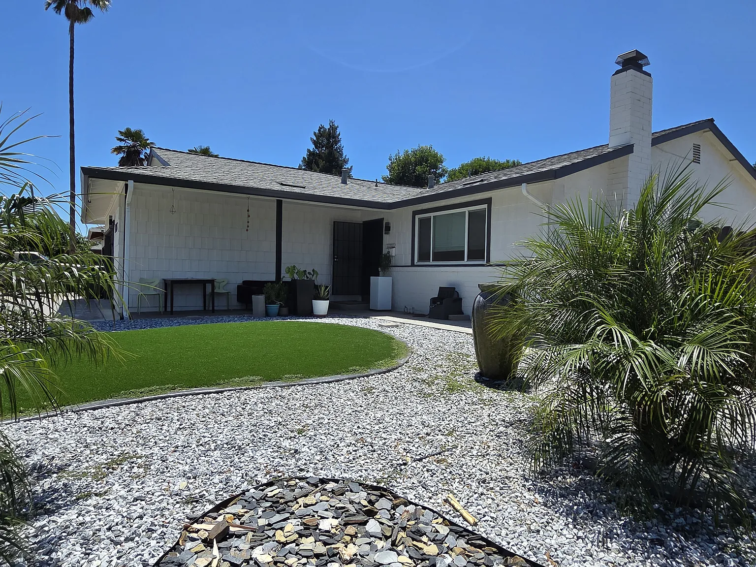 4 bed, 1619 sqft, $3,300 — Photo 4