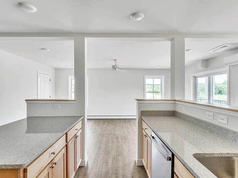 25 Armory Ln #C — Photo 10