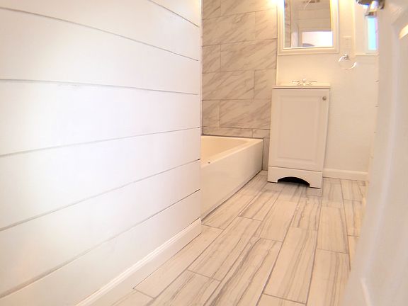 3rd image of 5121 Kenneth Ave #5121