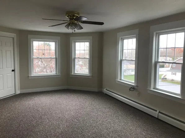 5 Greystone Ave #3F, Webster, MA 01570