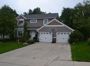 9478 Scotsmoor Dr, Caledonia, MI 49316