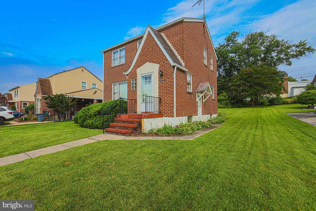 8108 Woodhaven Rd, Baltimore, MD 21237