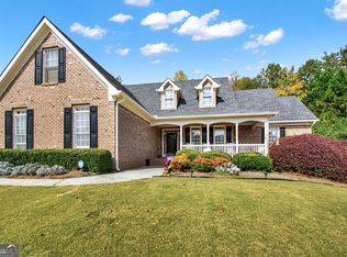 1321 Maple Creek Ave, Loganville, GA 30052