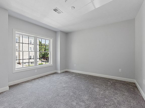 5th image of 44 Crescent St #2