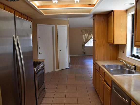 3rd image of 2877 Sarazen Ct