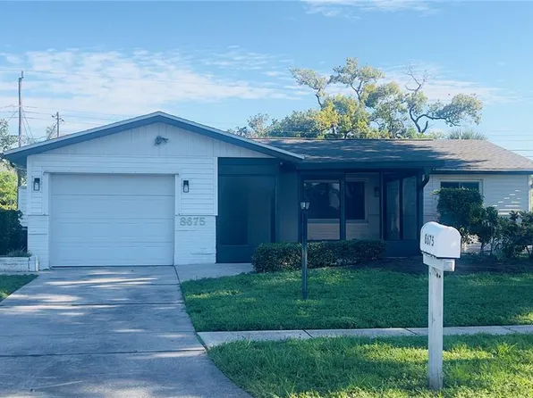8675 Lantana Dr, Seminole, FL 33777