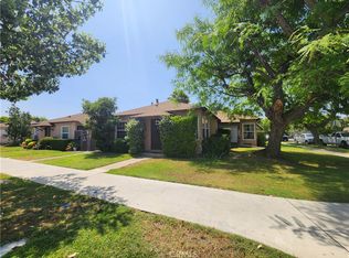 11820 Victory Blvd, North Hollywood, CA 91606