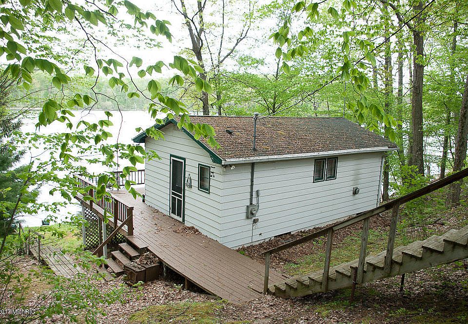 1st image of 6128 Keeney Dr