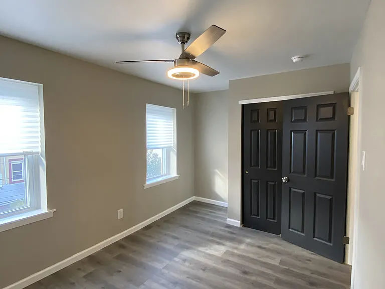 655 N 33rd St #2 — Photo 32