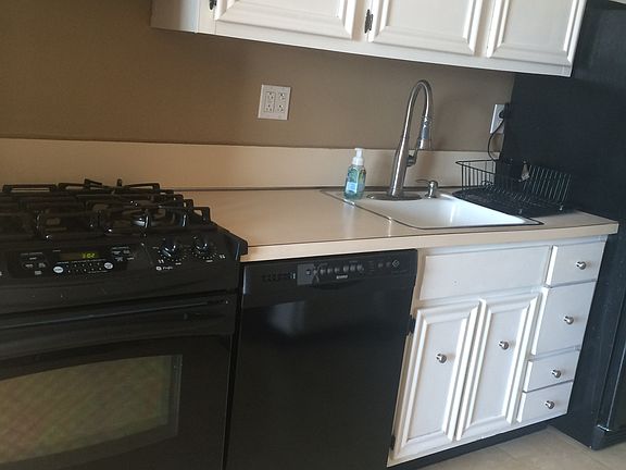 2nd image of 2000 Linwood Avenue 11k #11K