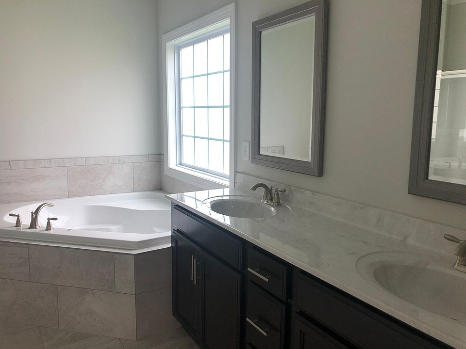 2nd image of 2309 Dovedale Dr