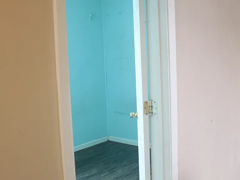 2025 W 35th St #2F — Photo 55