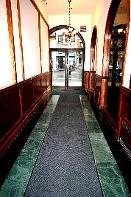 Rented by Corcoran | media 21