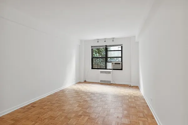 Sold by Corcoran | media 7