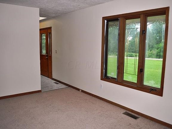 5th image of 1360 Bloomwood Dr NW