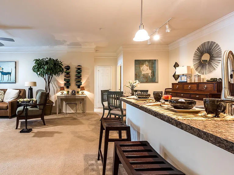 Reed Creek Apartments — Photo 24