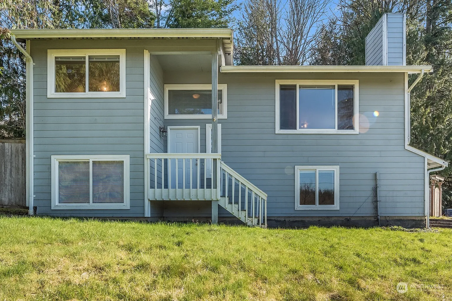 6405 5th Drive NW photo 1