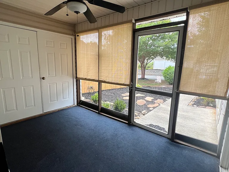 219 Woodruff Park Ln — Photo 8