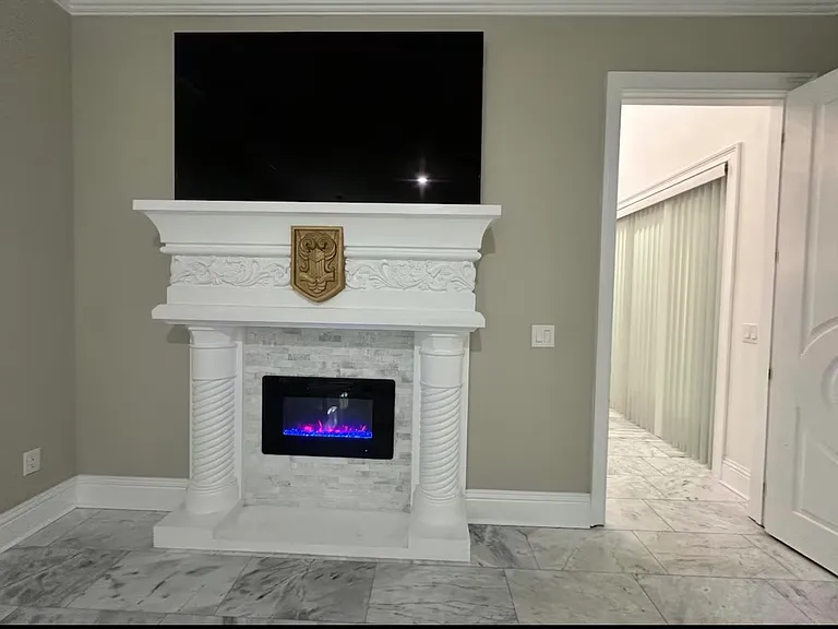 120 W Chapman Rd — Photo 18
