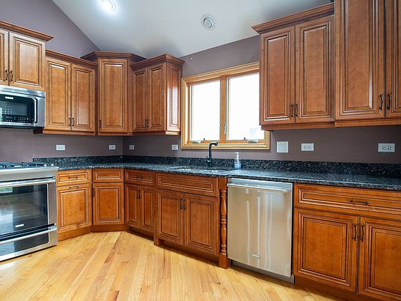 2nd image of 8200 Natoma Ave