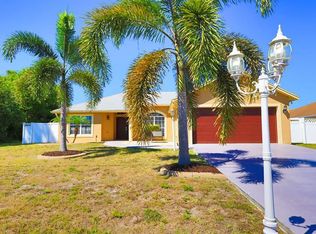533 SW Cherryhill Rd, Port Saint Lucie, FL 34953