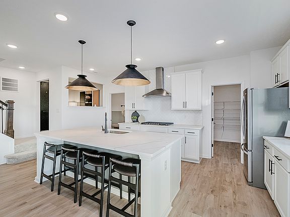 7th image of this home