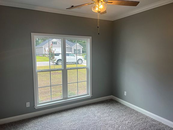 5th image of 23 Sloans Village Way SE