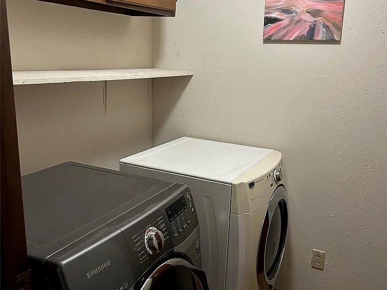 9509 Blue Creek Ln — Photo 14