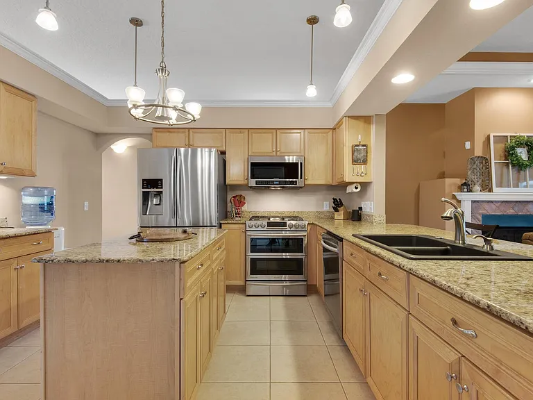 395 Camden Pass Ln — Photo 39