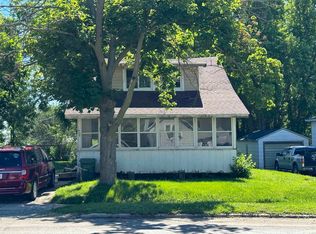 504 S Main St, Charles City, IA 50616