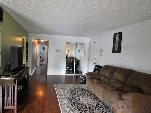 3rd image of 266 N White St #266
